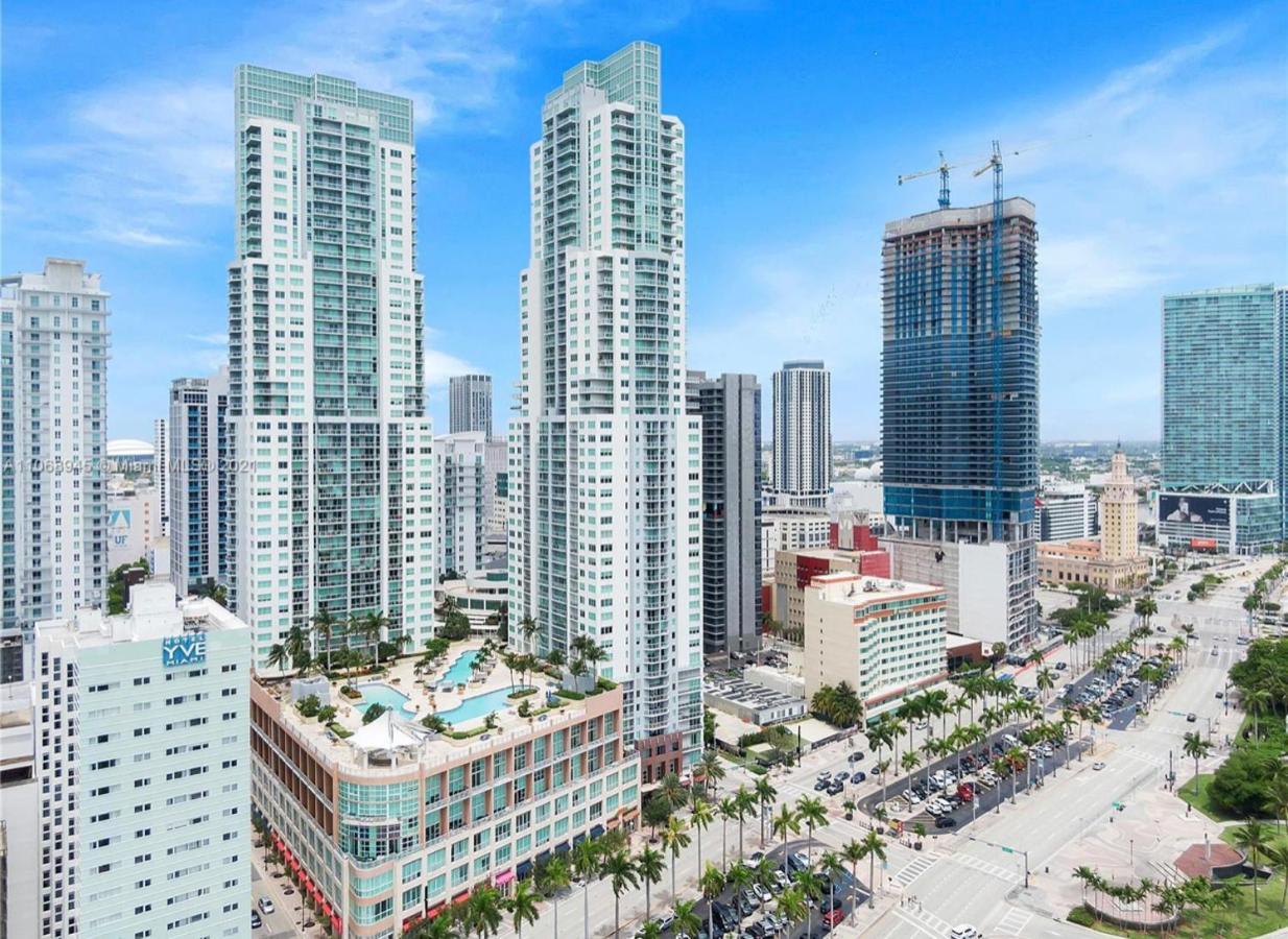 Resort And Luxurious Living In Downtown Miami Bagian luar foto